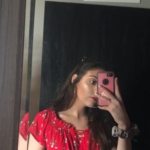 Meet your Posher, Casey